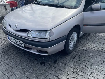 Авто Renault Laguna 1995 № 8816792