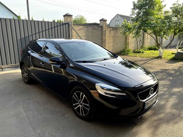 Авто Volvo V40 Kombi 2019 № 8816941