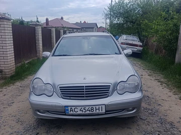 Авто Mercedes 220 2001 № 8817031
