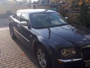 Авто Chrysler 300C 2008 № 8817035