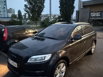Авто Audi Q7 2007 № 8817068