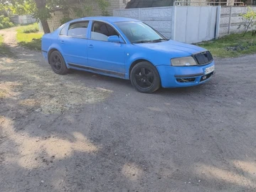 Авто Skoda Superb 2002 № 8817070