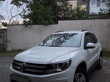 Авто Volkswagen Tiguan 2015 № 8817163