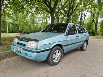 Авто ВАЗ 2109 1998 № 8817209