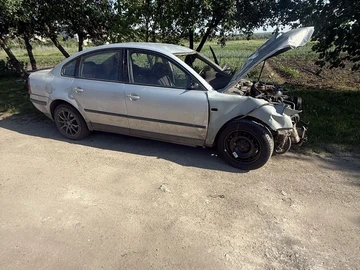 Авто Volkswagen Passat Sedan 2000 № 8817469