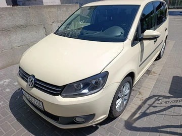 Авто Volkswagen Touran 2013 № 8817559