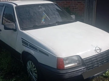 Авто Opel Kadett 1986 № 8817752