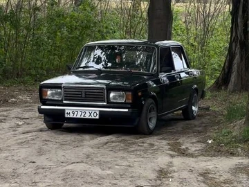 Авто ВАЗ 2107 1991 № 8817826