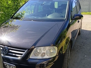 Авто Volkswagen Touran 2005 № 8817835