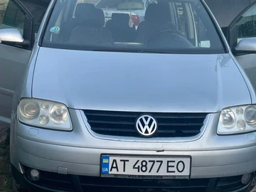 Авто Volkswagen Touran 2004 № 8818064