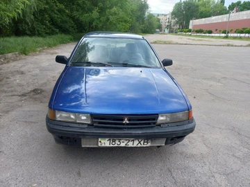 Авто Mitsubishi Lancer 1990 № 8818073