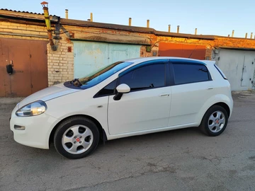 Авто Fiat Grande Punto 2012 № 8818098