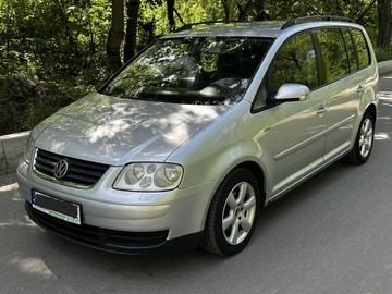 Авто Volkswagen Touran 2004 № 8818251