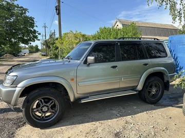 Авто Nissan Patrol 2000 № 8818304