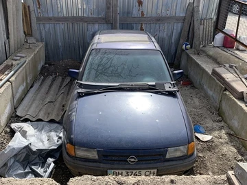 Авто Opel Astra 1993 № 8818367