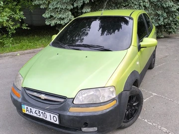 Авто Chevrolet Aveo 2004 № 8818374