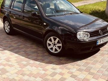 Авто Volkswagen Golf 2004 № 8818436
