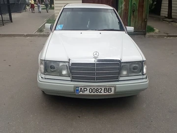 Авто Mercedes 220 1991 № 8818463