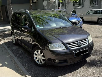 Авто Volkswagen Touran 2006 № 8818503