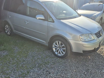Авто Volkswagen Touran 2005 № 8818530