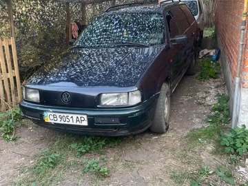 Авто Volkswagen Passat Variant 1992 № 8818534