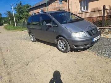 Авто Volkswagen Sharan 2002 № 8818539