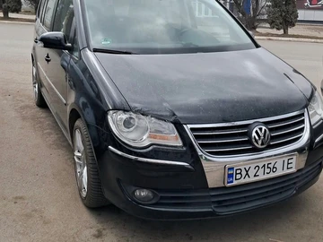 Авто Volkswagen Touran 2008 № 8818570