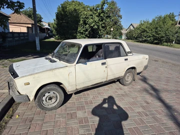 Авто ВАЗ 2105 1985 № 8818697