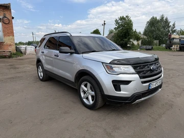 Авто Ford Explorer 2018 № 8818717