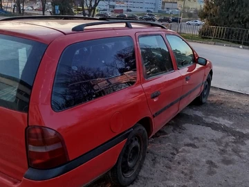 Авто Ford Mondeo 1995 № 8818741
