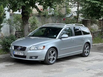 Авто Volvo V50 2011 № 8818760
