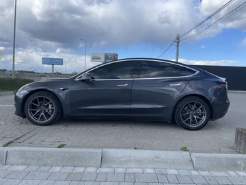 Авто Tesla Model 3 2018 № 8818769