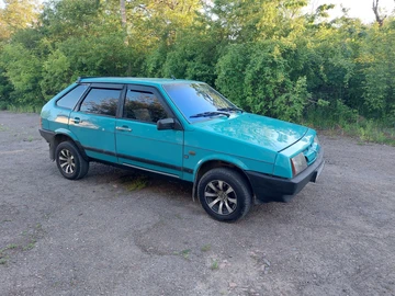 Авто ВАЗ 2109 1992 № 8818847
