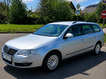 Авто Volkswagen Passat Variant 2005 № 8818871
