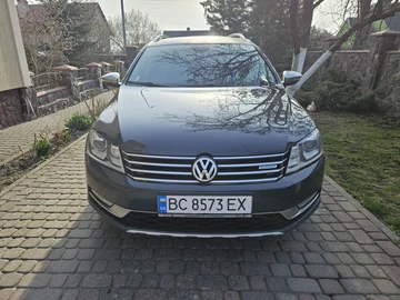Авто Volkswagen Passat Variant 2013 № 8818981