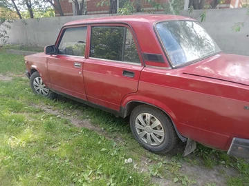 Авто ВАЗ 2107 1996 № 8819143
