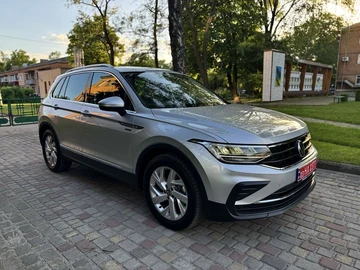 Авто Volkswagen Tiguan 2022 № 8819162