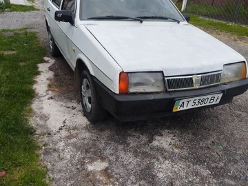 Авто ВАЗ 21099 1993 № 8819260