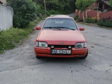 Авто Ford Escort 1988 № 8819382