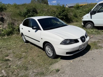 Авто SEAT Cordoba 2004 № 8819479