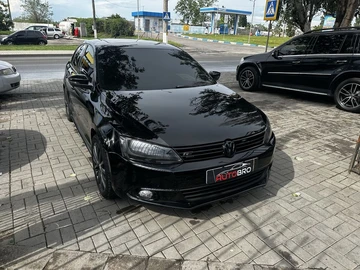 Авто Volkswagen Jetta 2010 № 8819602
