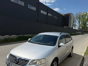 Авто Volkswagen Passat Variant 2006 № 8819603
