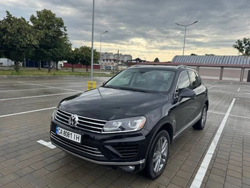 Авто Volkswagen Touareg 2015 № 8819706