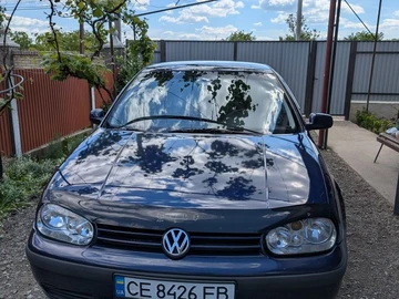 Авто Volkswagen Golf 2000 № 8819847