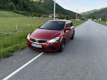 Авто KIA Cee X27 D 2010 № 8819877
