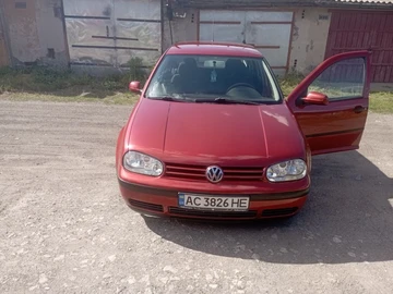 Авто Volkswagen Golf 2000 № 8819959
