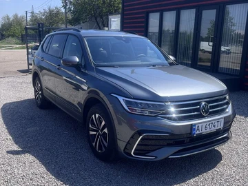 Авто Volkswagen Tiguan 2023 № 8820147