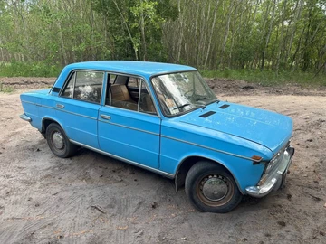 Авто ВАЗ 2103 1980 № 8820210