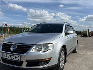 Авто Volkswagen Passat Variant 2005 № 8820223