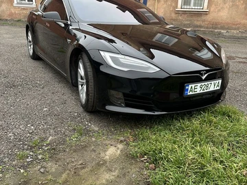 Авто Tesla Model S 2017 № 8820343